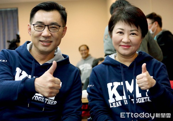 國民黨“立委”江啟臣、盧秀燕 。(圖片來源:臺灣《東森新聞云》) 國民黨“立委”江啟臣、盧秀燕 。(圖片來源:臺灣《東森新聞云》)