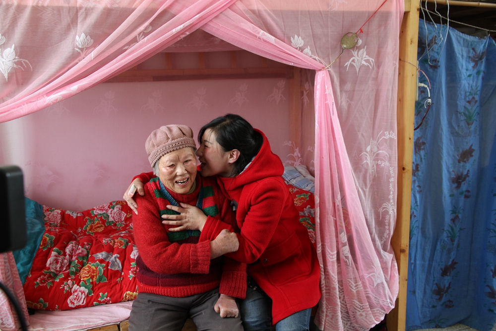 ���L�塰����Ů�������᣺�Ð۵�������Ⱦ��