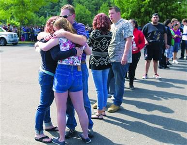 6��10�������Ռ���һ���ЌW(xu��)��(n��i)�l(f��)�������������L(zh��ng)�c�W(xu��)��������