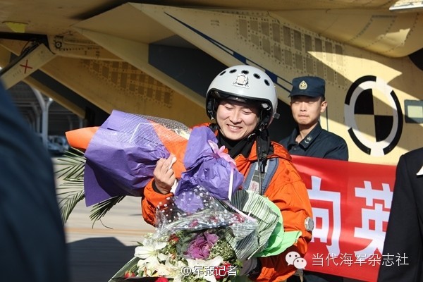 ����܊ί������λ����ĸ�𶷙CӢ��ԇ�w�T��