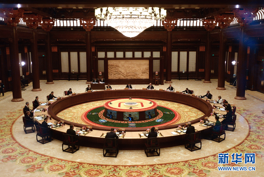 ��̫���ϽM���ڶ�ʮ�����I���˷���ʽ���h�ڱ����e��