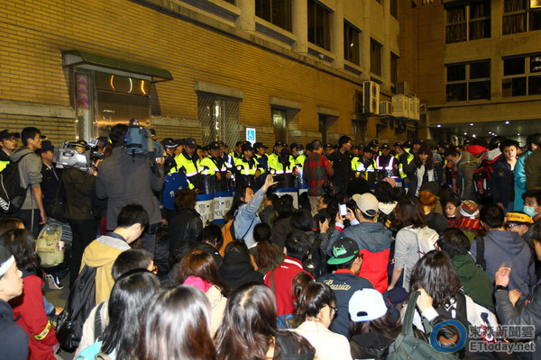 ���˘�:��(du��)ʧ�ؿ��hȺ���е�ʹ�� �����ɾ�����(qi��ng)���(q��)�x