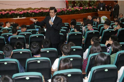 �RӢ�ž�6������20�����_���Ї��tˎ��W�e��ӛ�ߕ���У�@��Մ�����RӢ����һ푑��W���ᆖ�� �DƬ��Դ���_���������硱