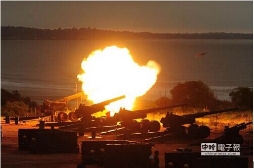 金門火炮操演對海射擊 金門火炮操演對海射擊