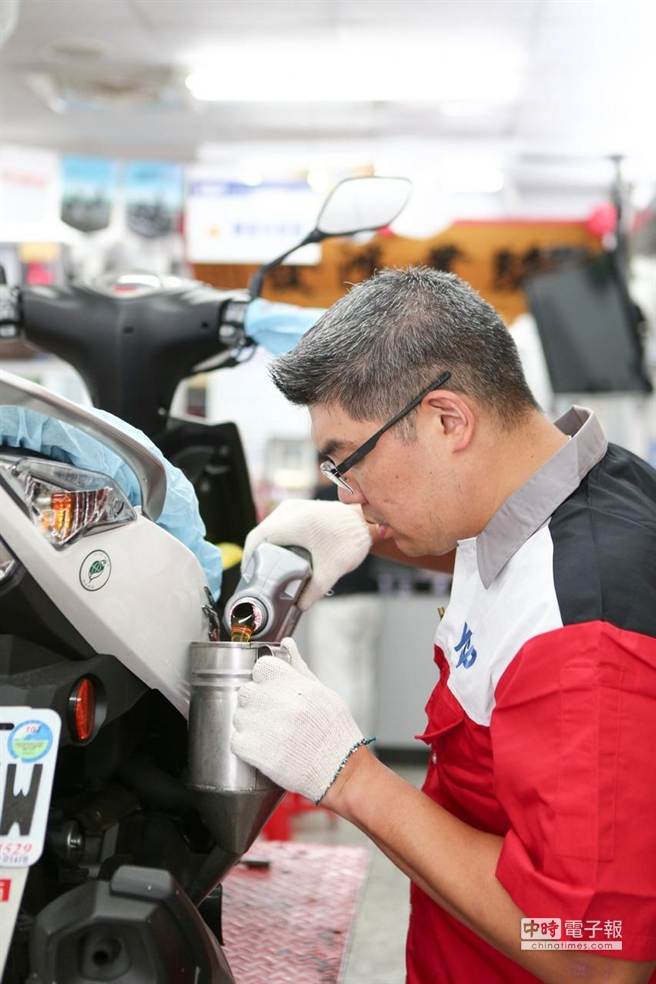 �B���ġ�Working Stay���г̵ڶ�վ����Ħ��܇���w���܇����������