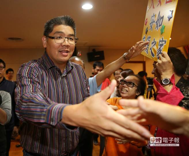 國民黨臺北市長候選人連勝文電視辯論會將提出“新臺北人”論述。(圖片來源:臺灣中時電子報) 國民黨臺北市長候選人連勝文電視辯論會將提出“新臺北人”論述。(圖片來源:臺灣中時電子報)