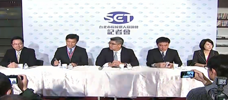 連勝文在指出,柯文哲不應該想盡辦法遮掩意識形態 連勝文在指出,柯文哲不應該想盡辦法遮掩意識形態