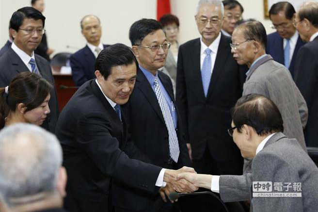 �RӢ���oȥ�h��ϯ��(w��)���Ƕ��x�����h��ϯ���S�RӢ�����г�ί���ֵ��e