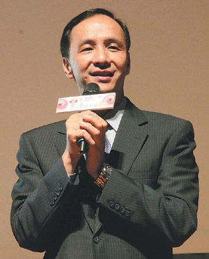 黨主席之爭:藍委連署拱朱立倫 王金平提3不原則 黨主席之爭:藍委連署拱朱立倫 王金平提3不原則