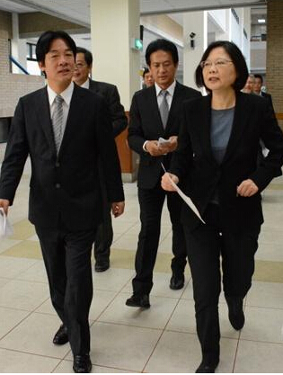 民進黨2016領導人初選在即,蔡英文賴清德競爭漸成。(網絡圖) 民進黨2016領導人初選在即,蔡英文賴清德競爭漸成。(網絡圖)