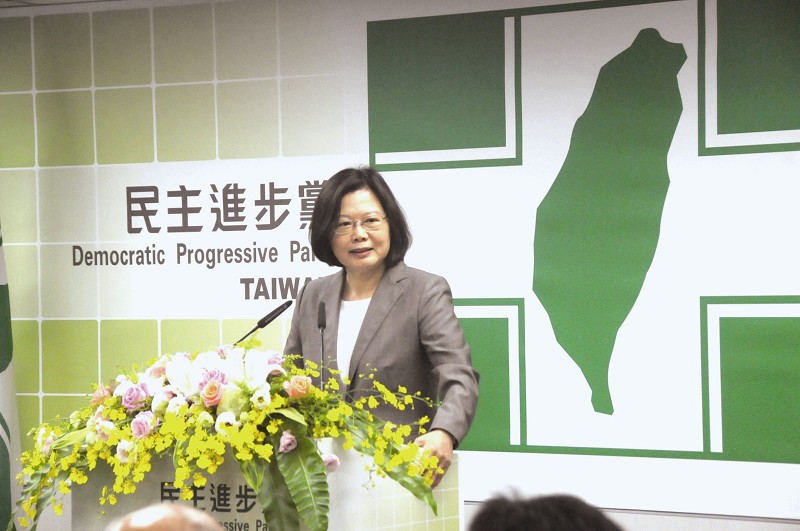 ���M�h��ϯ��Ӣ��