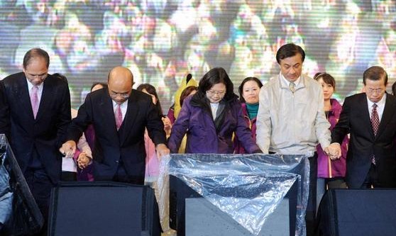 ��Ӣ�����_�U�˴����ЄӆT�� �����h���S���M�h