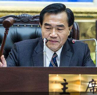 臺南議長李全教交保 議會宣示:我不是黑金。(臺媒圖) 臺南議長李全教交保 議會宣示:我不是黑金。(臺媒圖)