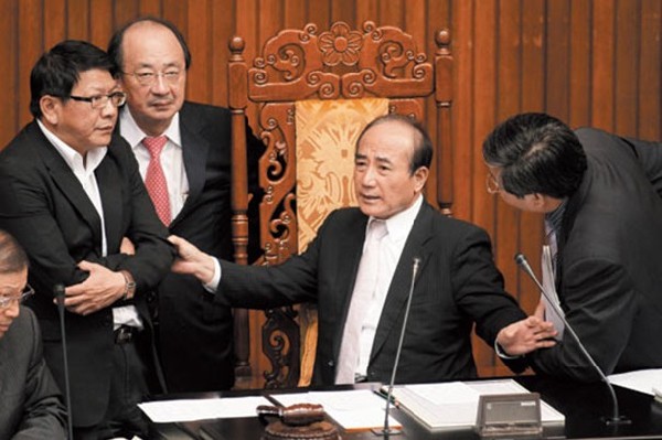 ����ƽ���֡�����Ժ���f�{