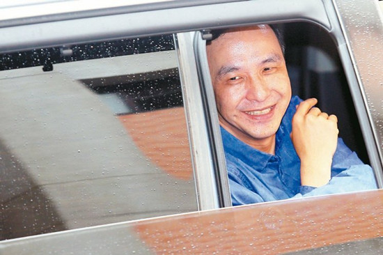 拱朱立倫參選藍營人士攜200萬臺幣代領表未果