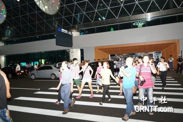 ��Ӣ��29�����φ��̸����L�������񱊵��C�����t���l���ɰ���ƽ����Ҫ�_������(���u�� �S�Ľܔz)