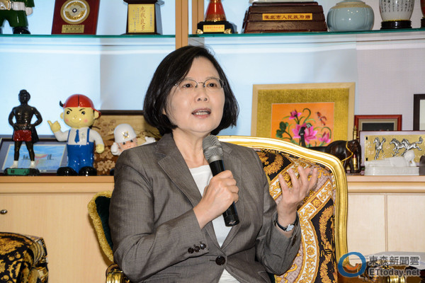 蔡英文擺脫不了"猜英文" 女王治國(guó)術(shù)就是模糊戰(zhàn)略 蔡英文擺脫不了"猜英文" 女王治國(guó)術(shù)就是模糊戰(zhàn)略