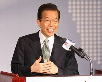 �x�L(zh��ng)͢�����������(sh��)���L(zh��ng)���S�ӣ�һ�l(f��)������ʰ�����W(w��ng)�j(lu��)�D��