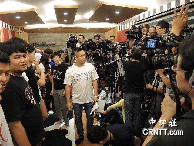 ������䛸�(j��ng)�x���� �Գ�һÓЬ�Ͱ��˰�أ��D��