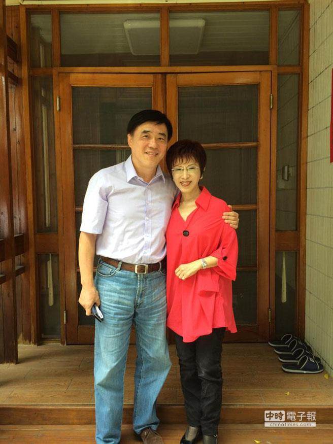 郝龍斌臉書放辣炒空心菜 網(wǎng)友贊:辣椒應該多放點 郝龍斌臉書放辣炒空心菜 網(wǎng)友贊:辣椒應該多放點