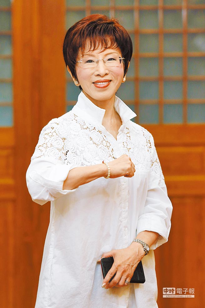 洪秀柱個人為八仙塵爆捐助20萬元新臺幣 洪秀柱個人為八仙塵爆捐助20萬元新臺幣