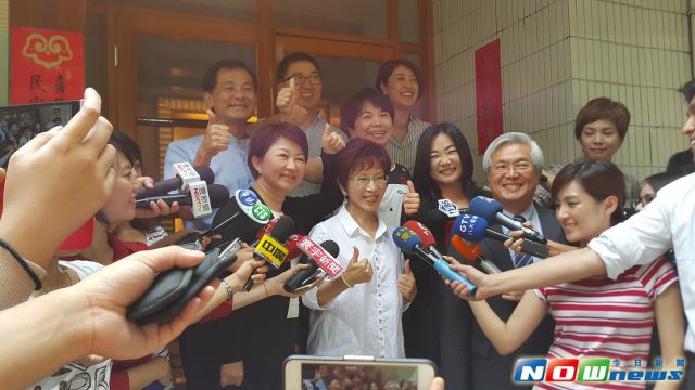 國民黨中央下達(dá)動員令 確保全代會順利提名洪秀柱 國民黨中央下達(dá)動員令 確保全代會順利提名洪秀柱