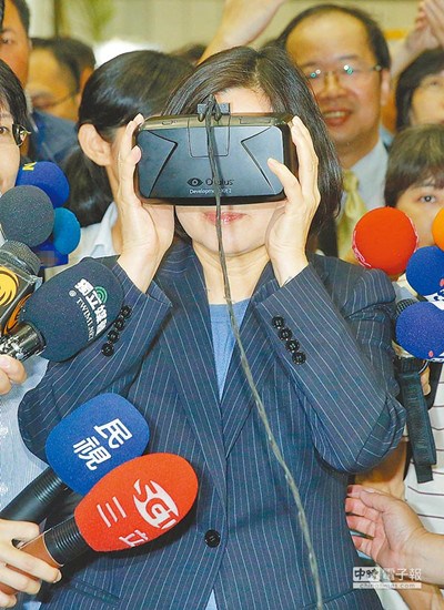 ��Ӣ�ą��L�_����չ܊�����J���Y�����������D��