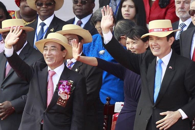 �RӢ�������ԁ������M�h��ϯ��δ�F�����pʮ�c�䡱����2016���x�˲�Ӣ�����򌢳ɞ顰��һ�ˡ�