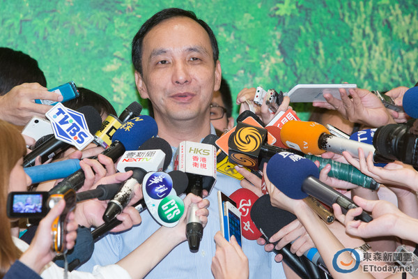 ������ֱ�桰�Q�����L�����ҿ��ԳГ�һ��؟��(�D)