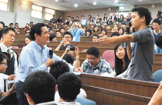 馬英九與在臺陸生互動交流 馬英九與在臺陸生互動交流