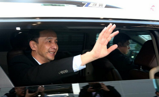 朱立倫結(jié)束訪美行程返臺(tái) 未回應(yīng)副手問題 朱立倫結(jié)束訪美行程返臺(tái) 未回應(yīng)副手問題