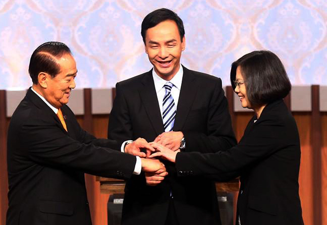 學者評“大選”辯論:朱炮火犀利、蔡續寫“空心” 學者評“大選”辯論:朱炮火犀利、蔡續寫“空心”