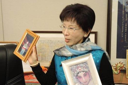 ������26��"��ί"���Č�����̖(h��o) ���е������xĻ�r(sh��)