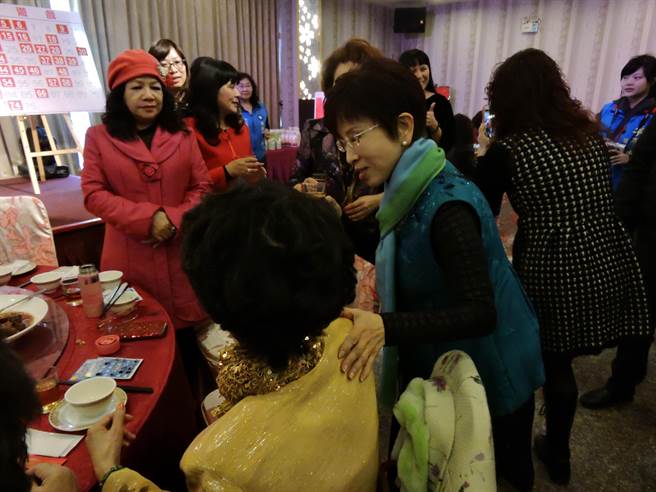 李新主張黨產還產于黨員 洪秀柱:需思考很多問題 李新主張黨產還產于黨員 洪秀柱:需思考很多問題