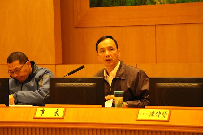 朱立倫提及核電炮火猛烈:痛批臺電“政治凌駕專業(yè)” 朱立倫提及核電炮火猛烈:痛批臺電“政治凌駕專業(yè)”