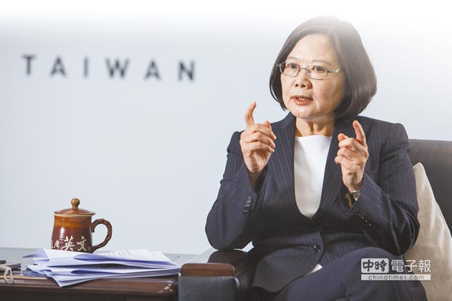 邱毅提五點(diǎn)理由質(zhì)疑雄三“誤射”是蔡英文預(yù)謀 邱毅提五點(diǎn)理由質(zhì)疑雄三“誤射”是蔡英文預(yù)謀