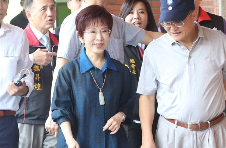 洪秀柱:"臺獨(dú)"代價是戰(zhàn)爭 政客不應(yīng)散布"仇中"思想 洪秀柱:"臺獨(dú)"代價是戰(zhàn)爭 政客不應(yīng)散布"仇中"思想