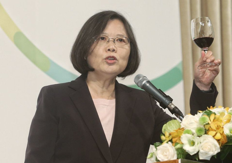 臺學者提醒蔡英文:兩岸關系凍結的負面效果正在浮現 臺學者提醒蔡英文:兩岸關系凍結的負面效果正在浮現