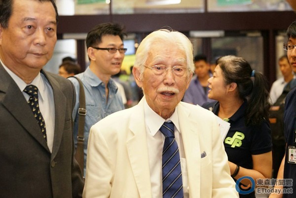 ��Ӣ�����{�»�  "����"���о��IӋ"����"�ˮ��