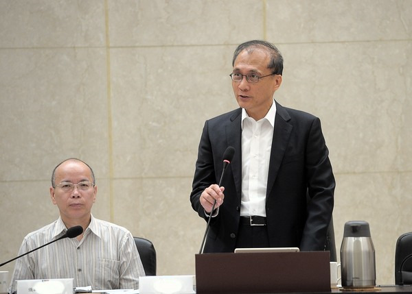 陸客不去臺(tái)當(dāng)局急了 擬發(fā)300億優(yōu)惠貸款救觀光業(yè) 陸客不去臺(tái)當(dāng)局急了 擬發(fā)300億優(yōu)惠貸款救觀光業(yè)