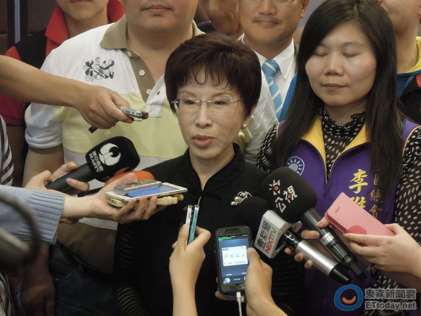 臺火燒車致25個家庭破碎 洪秀柱:臺當局該負起責任 臺火燒車致25個家庭破碎 洪秀柱:臺當局該負起責任