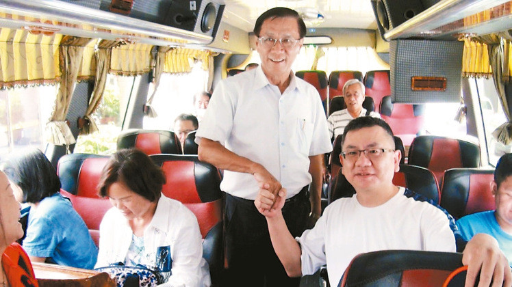 臺灣縣市長擬訪陸爭取陸客:到有"九二共識"的地方來 臺灣縣市長擬訪陸爭取陸客:到有"九二共識"的地方來