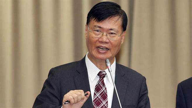 “金管會主委”丁克華3日請辭獲準 “金管會主委”丁克華3日請辭獲準