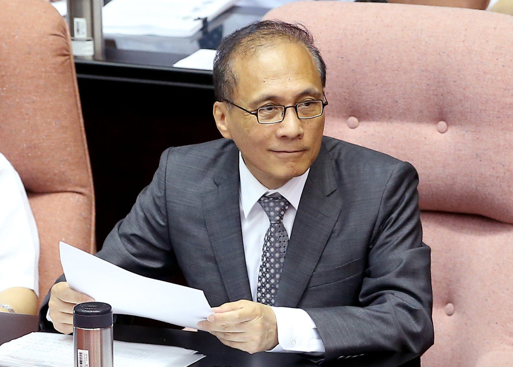 林全認為沒有砍7天假的問題,只是為了讓假日一致,將部分7天假拿下來 林全認為沒有砍7天假的問題,只是為了讓假日一致,將部分7天假拿下來