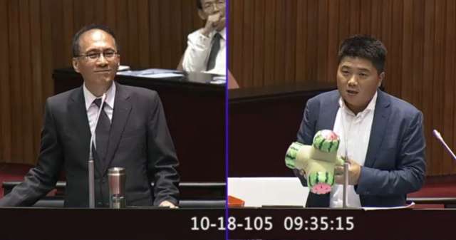 國民黨:蔡當局不提“九二共識”猶如不提“伏地魔” 國民黨:蔡當局不提“九二共識”猶如不提“伏地魔”