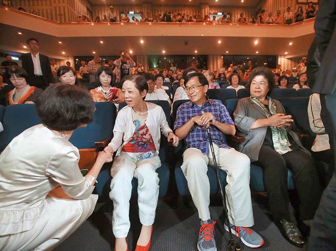 �_ý����Ӣ�Ē�������ƺ��³��� �ֲ�ƽ����Σ�C(j��)