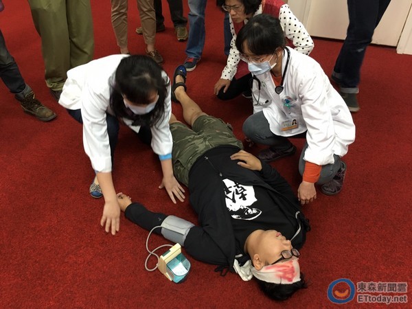 �_(t��i)"����Ժ"��(hu��)��(ch��ng)���_ͻ �ڈF(tu��n)�����^ʳ288С�r(sh��)��֧����