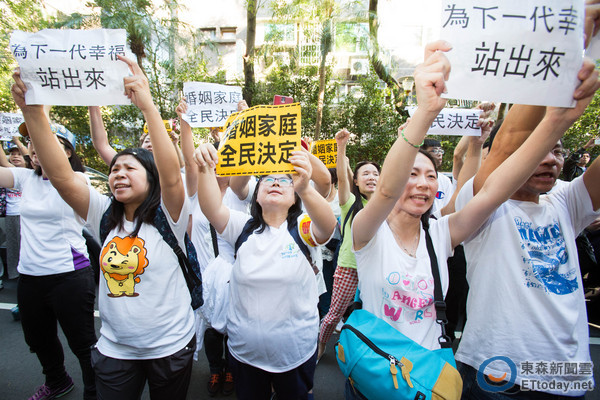 民進黨力推同性婚姻 蔡正元:蔡英文有99%同性傾向 民進黨力推同性婚姻 蔡正元:蔡英文有99%同性傾向