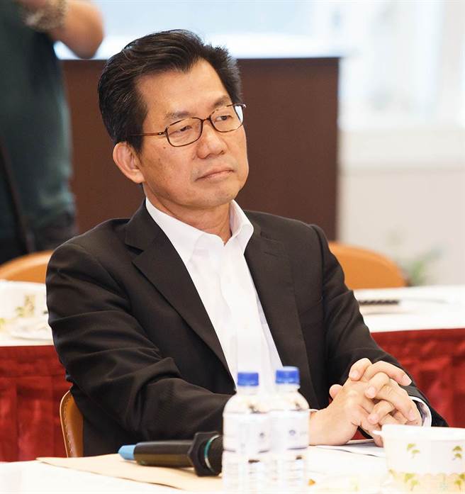 民進(jìn)黨“立委”李應(yīng)元。(圖片來(lái)源:臺(tái)灣《中時(shí)電子報(bào)》) 民進(jìn)黨“立委”李應(yīng)元。(圖片來(lái)源:臺(tái)灣《中時(shí)電子報(bào)》)