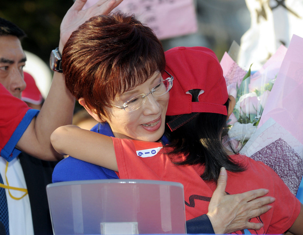 國民黨主席洪秀柱(圖片來源網(wǎng)絡(luò)) 國民黨主席洪秀柱(圖片來源網(wǎng)絡(luò))